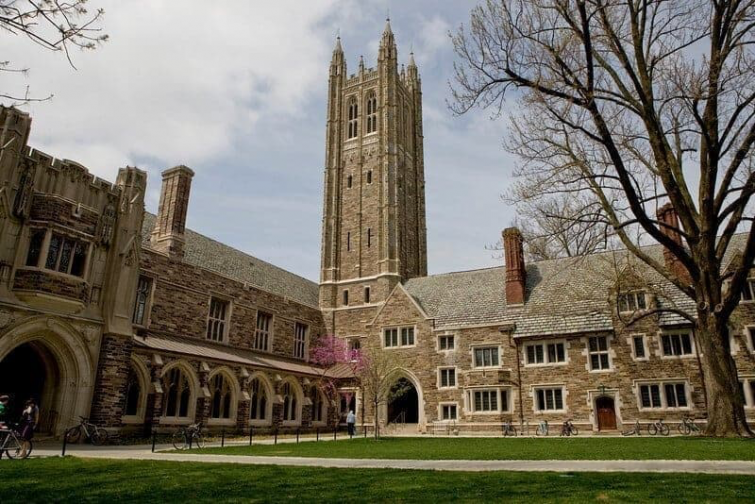 Princeton University tuition fees and campus building image